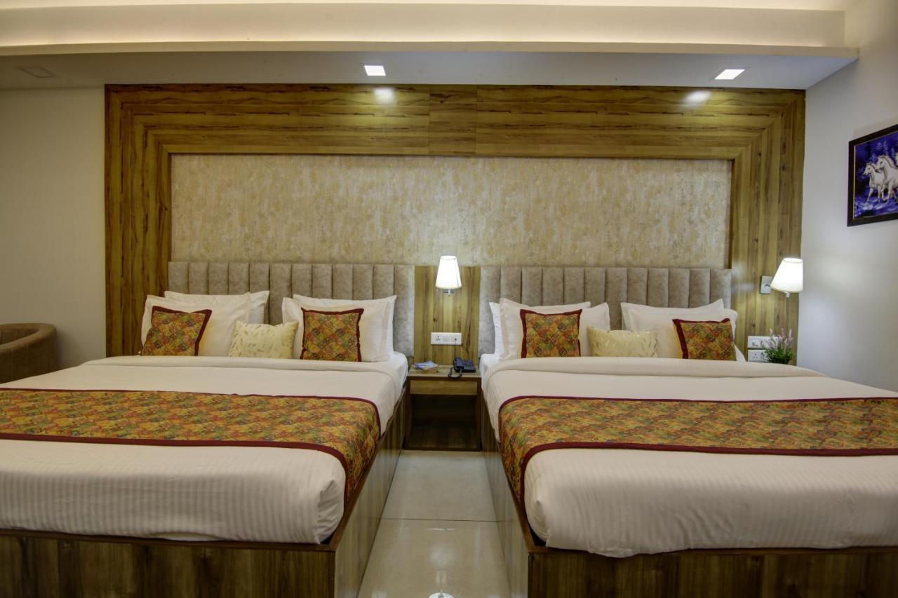 Hotel Park Tree Near Delhi Airport Nueva Delhi Exterior foto