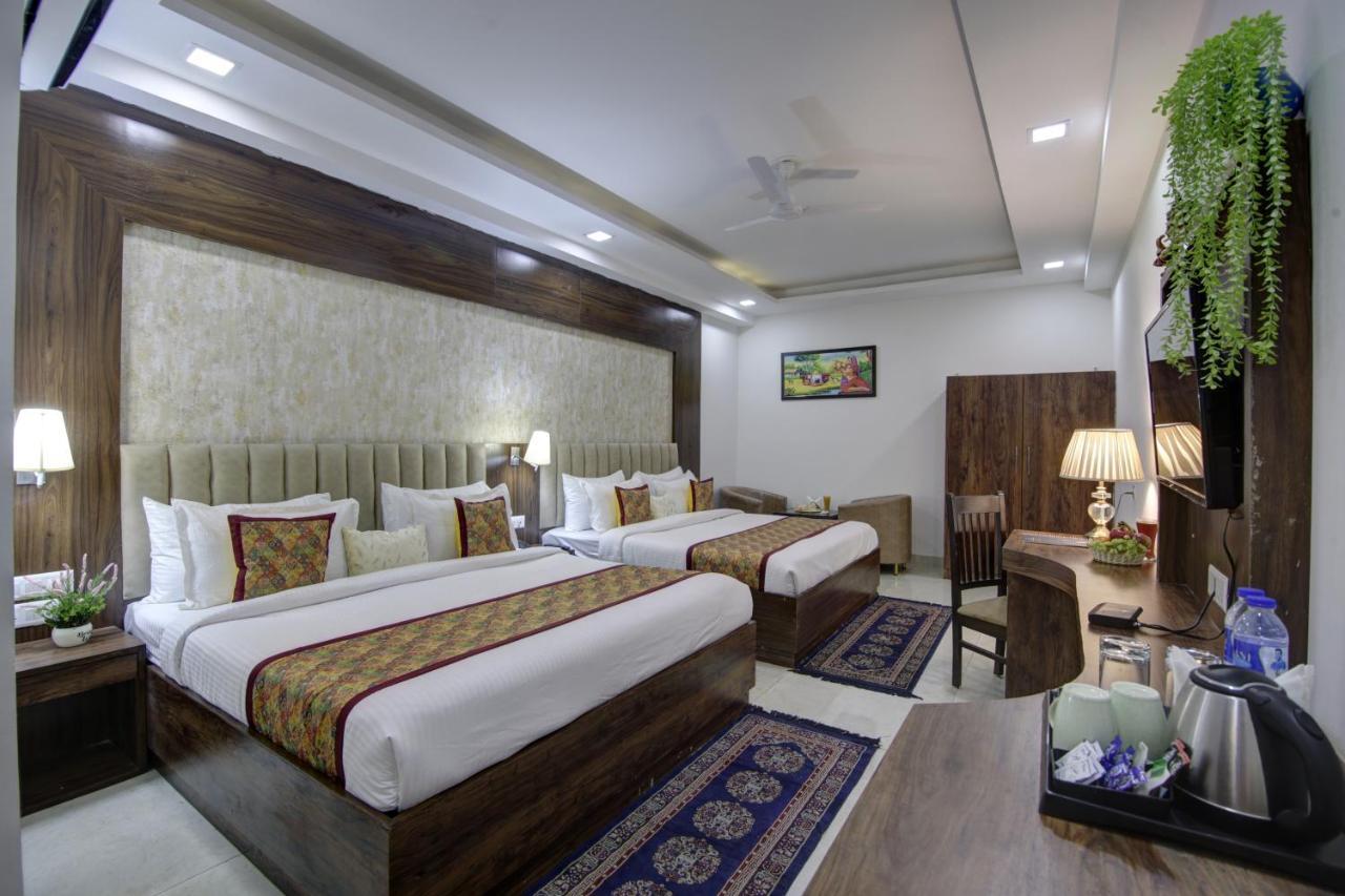 Hotel Park Tree Near Delhi Airport Nueva Delhi Exterior foto